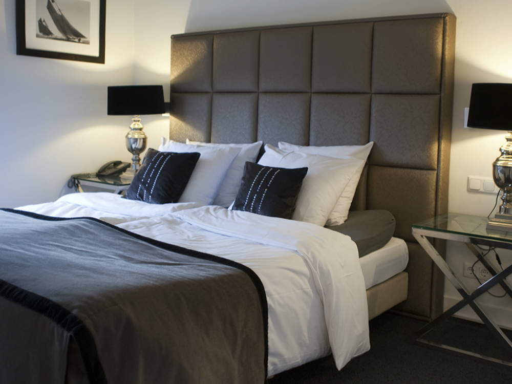 badhotel bruin kamer