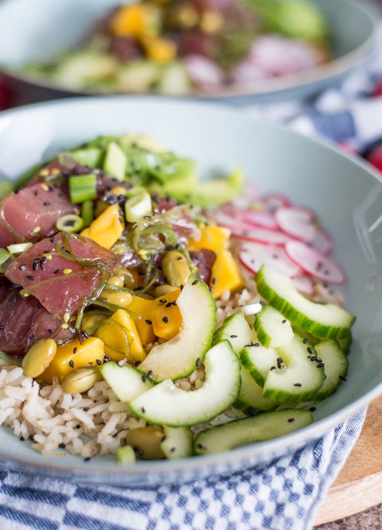 poke bowl met tonijn en mango