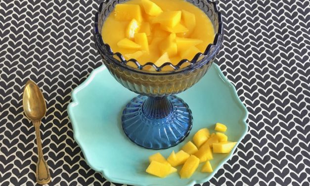 Mangopudding met gember, sinaasappel en citroengras