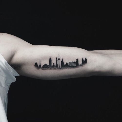 New York skyline tattoos bovenarm
