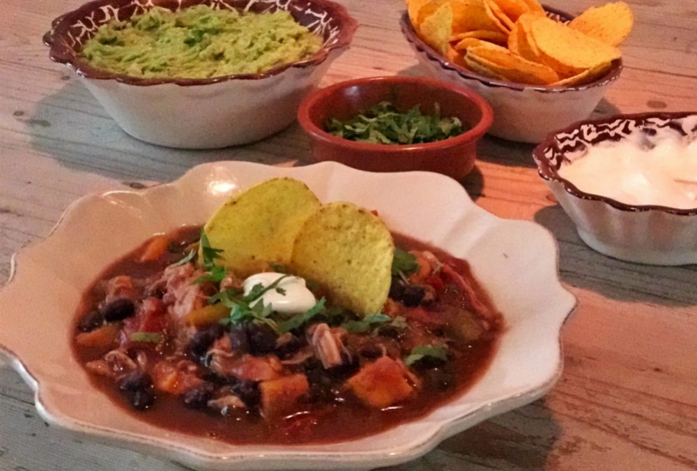 Slowcooker recept: chili met zoete aardappel en kip
