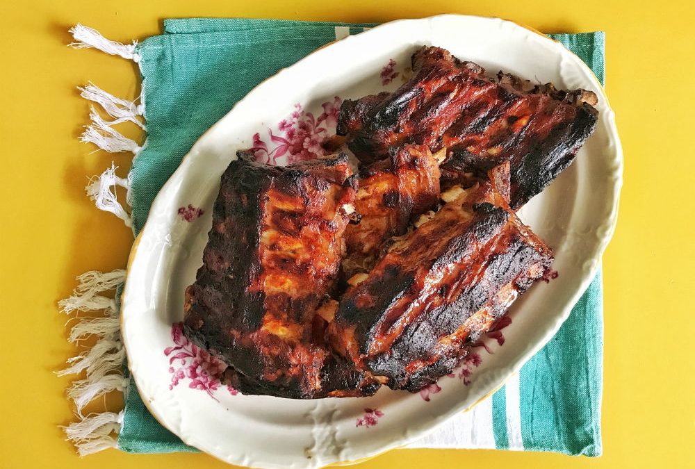 Slowcookerrecept: spareribs met cola en chilisaus