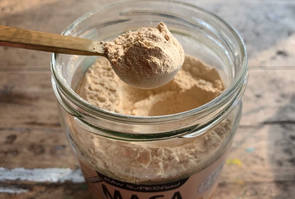 14 gezondheidsvoordelen van Maca poeder (o.a. verlichting bij opvliegers!)