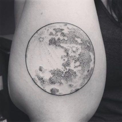 volle maan tatoeage
