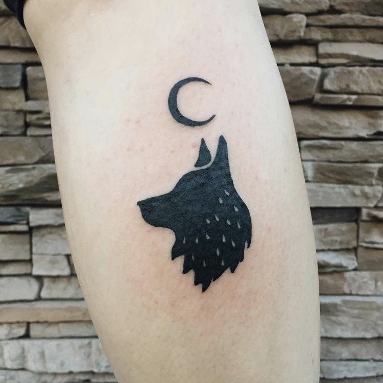 wolf & moon tattoo