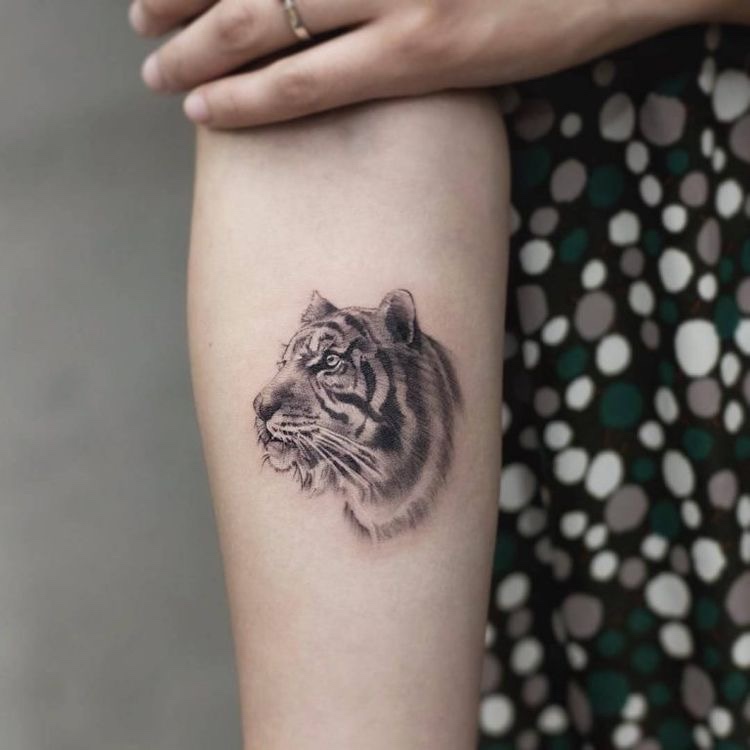 tijgerkop tattoo