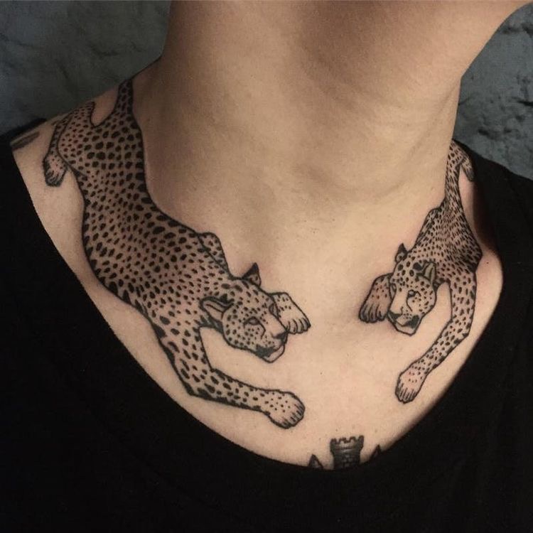 tijger tatoeage nek