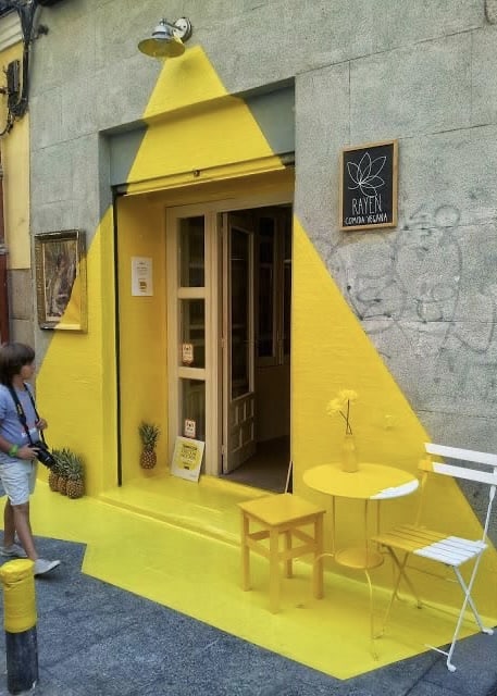 geel restaurant Madrid