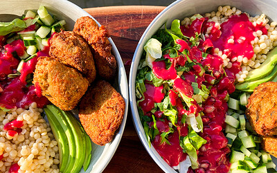 Zomer salade met een roze twist